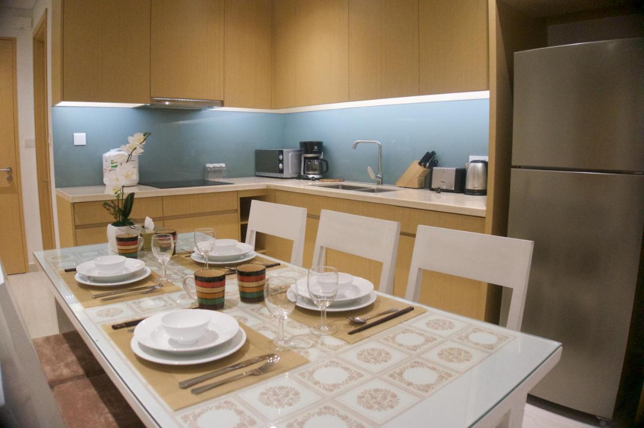 Sunshine Apartment In 5* Resort Дананг Екстер'єр фото