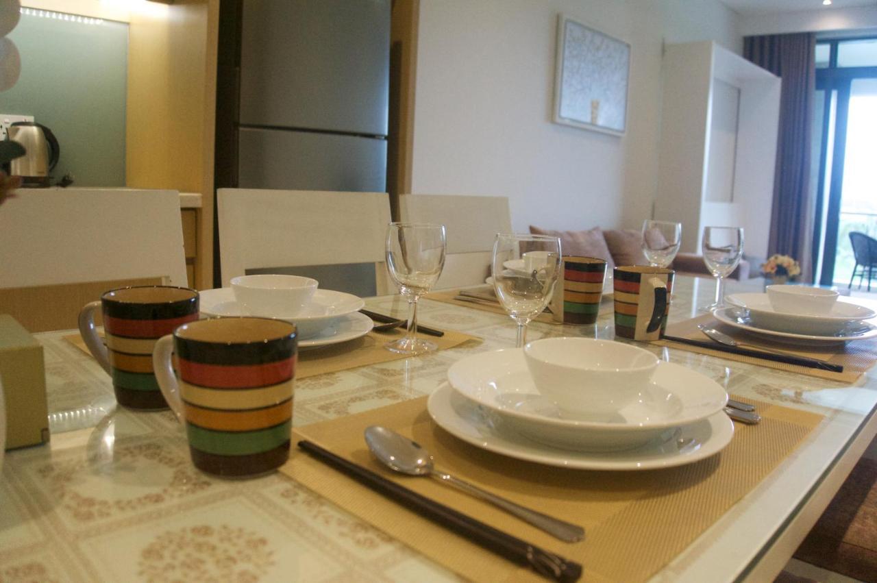 Sunshine Apartment In 5* Resort Дананг Екстер'єр фото