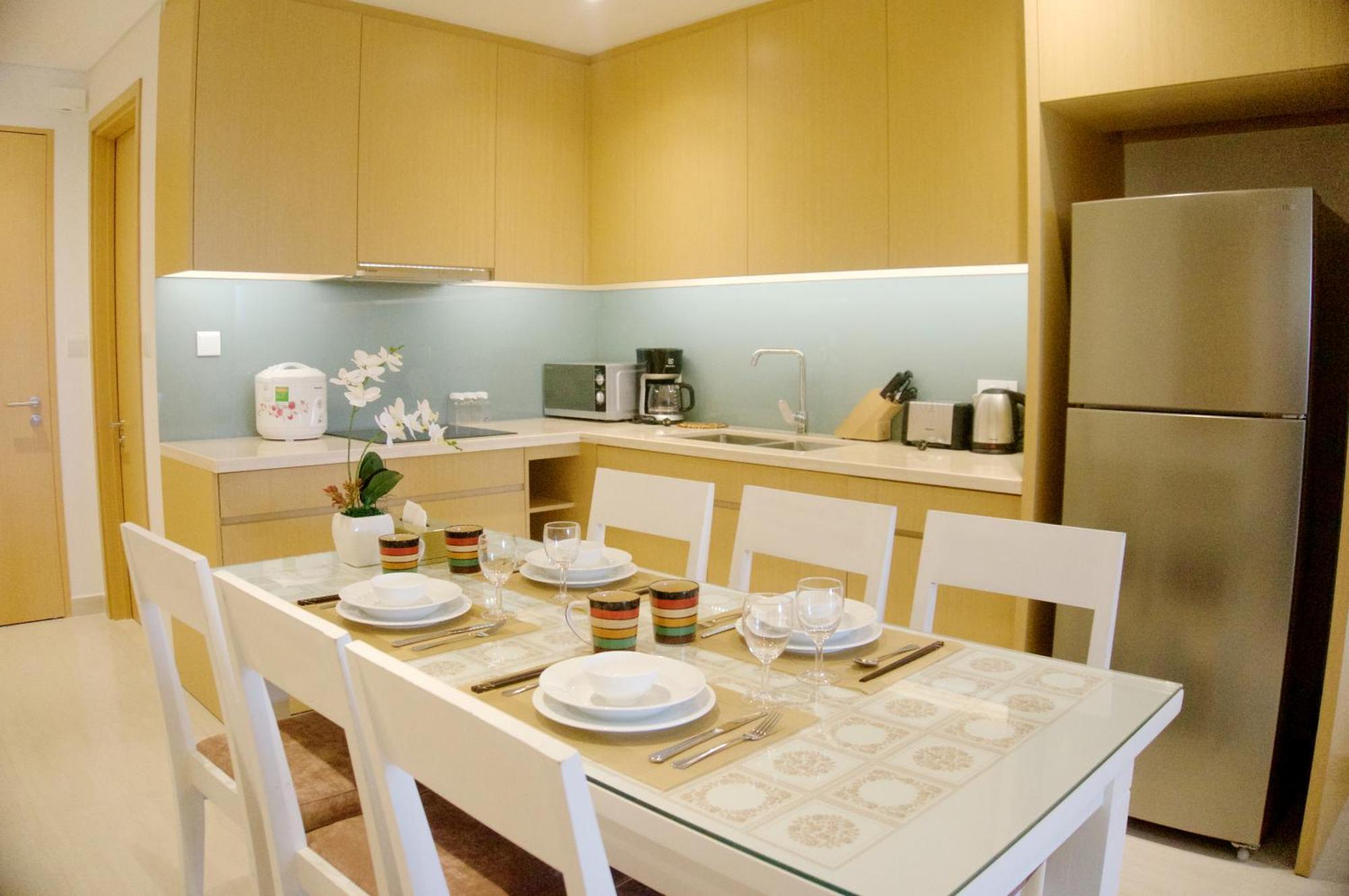 Sunshine Apartment In 5* Resort Дананг Екстер'єр фото